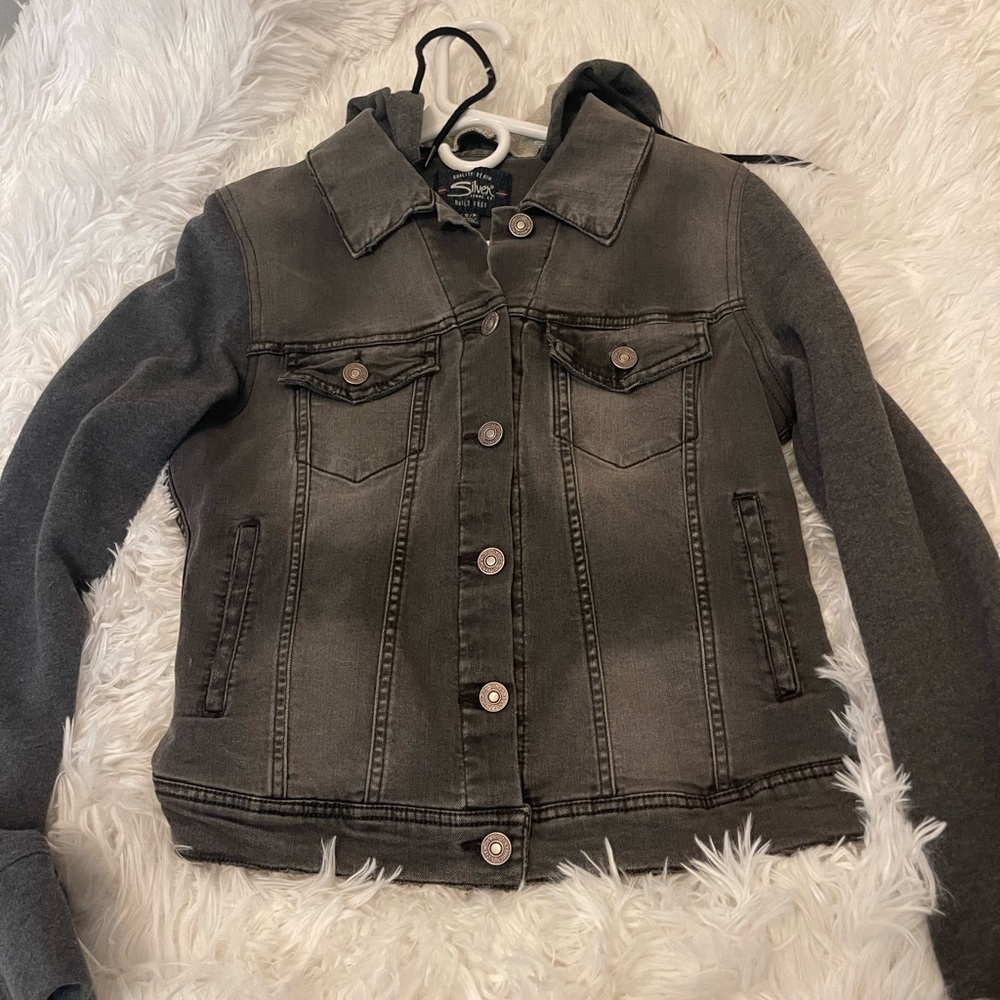 Silver Jeans Black Gray Distressed Jean Jacket with hood Women’s size XS